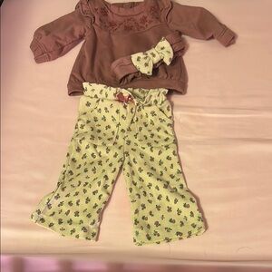 Baby Outfit Set with Floral Top and Pants